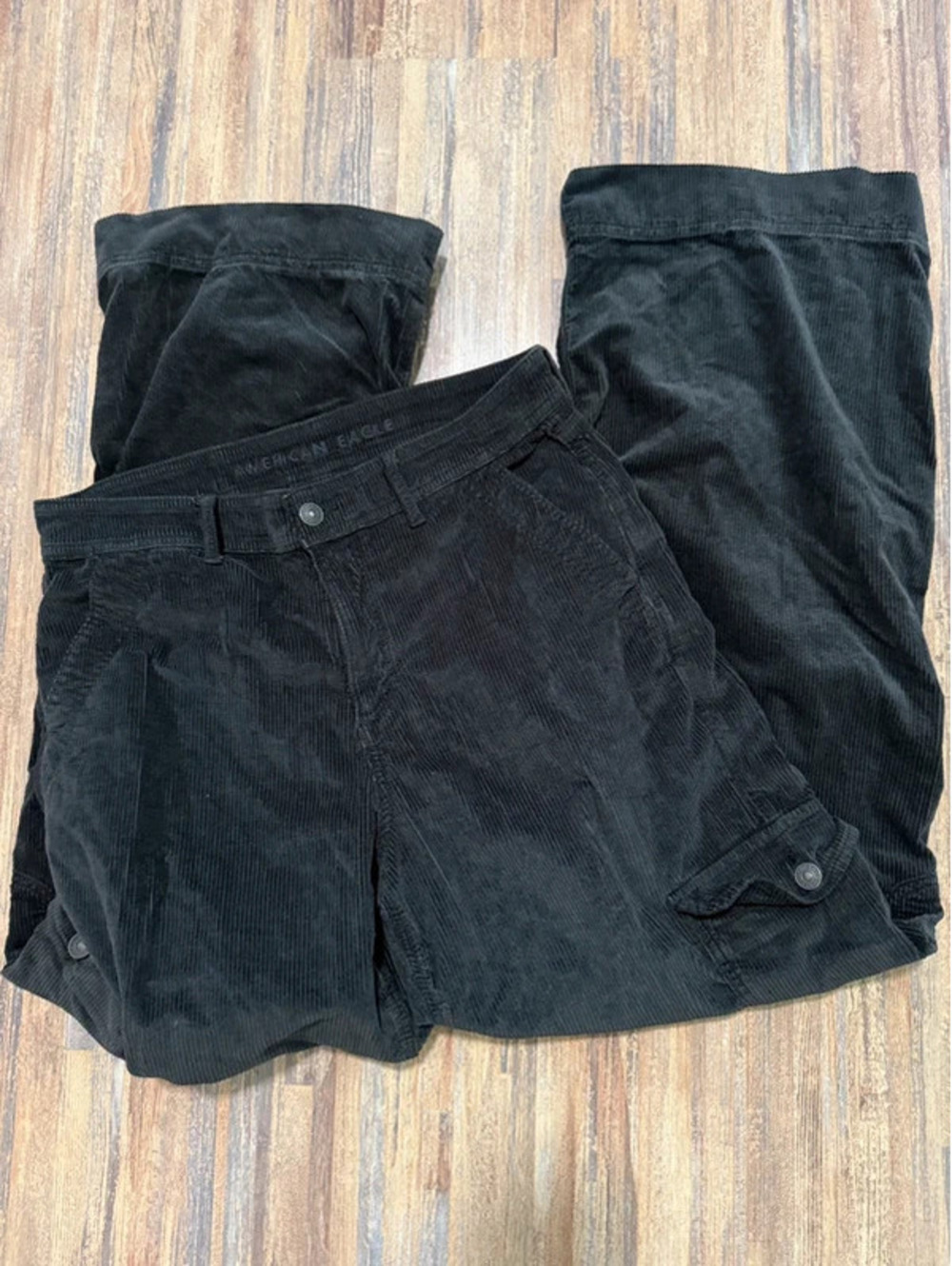 American Eagle corduroy cargo super high rise baggy wide leg pants size 8